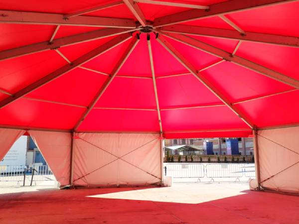 Interior carpa doble bell end rojo para eventos